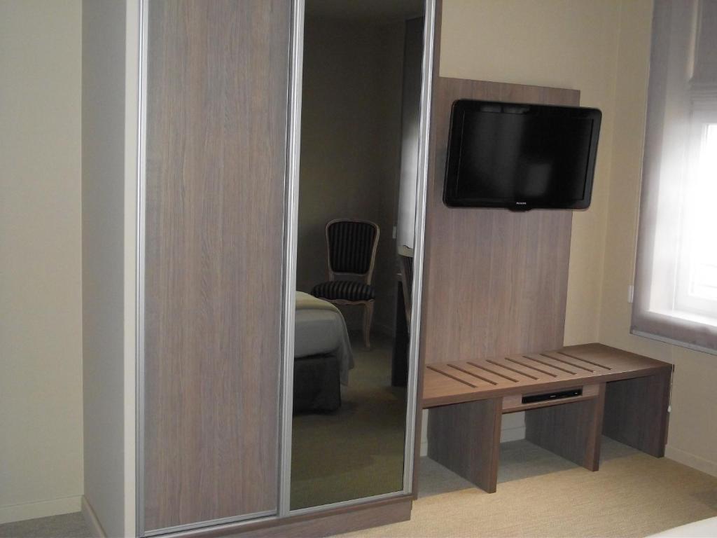 Hostellerie Au Cygne Wissembourg Bilik gambar